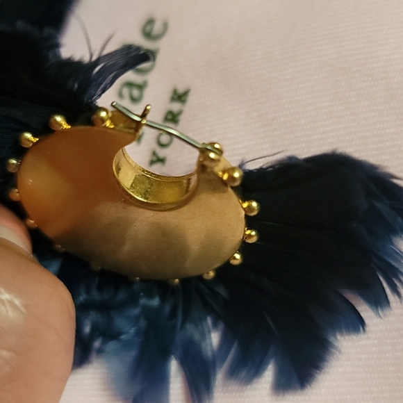 Authentic Kate Spade In Full Feather Hoops - Picture 6 of 7